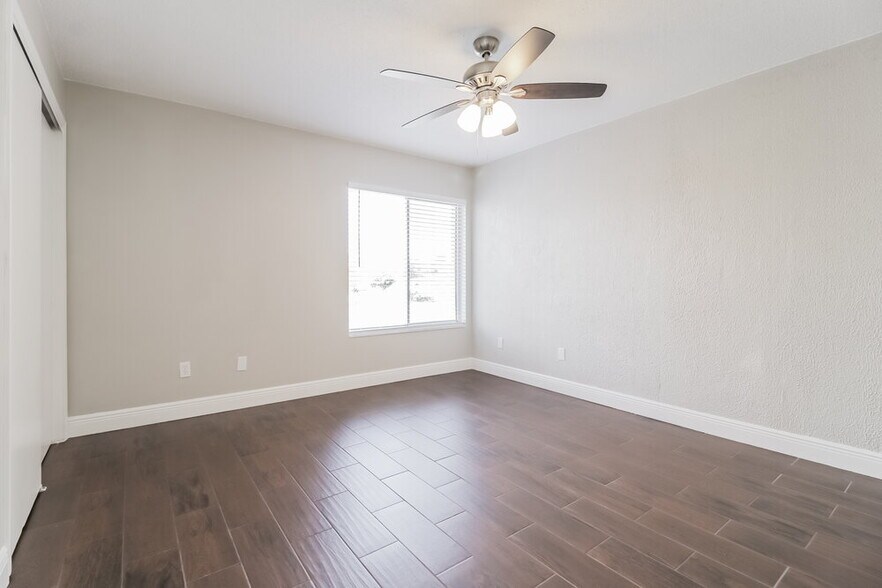Building Photo - 1277 Rising Sun Blvd