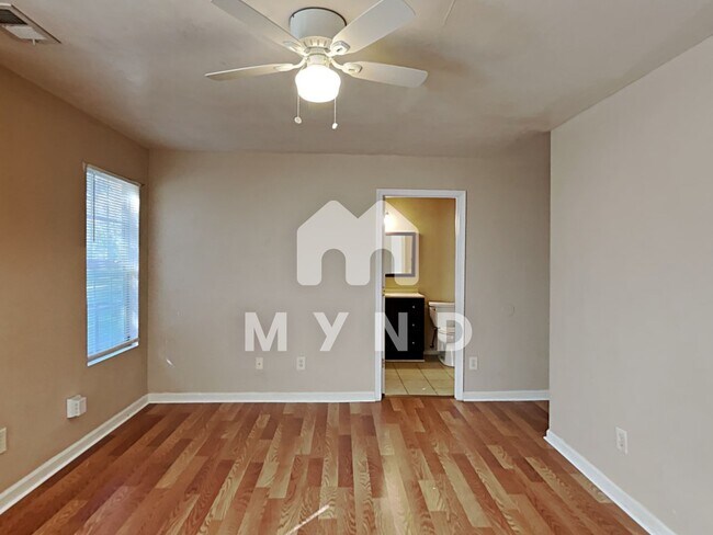 Building Photo - 213 Toby Springs Ln