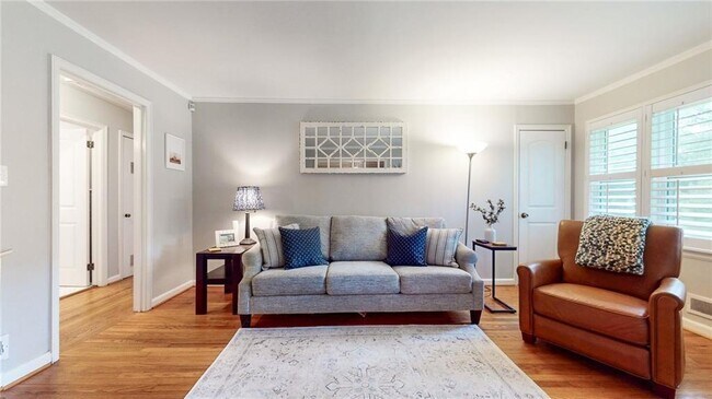 Building Photo - 908 Willivee Dr