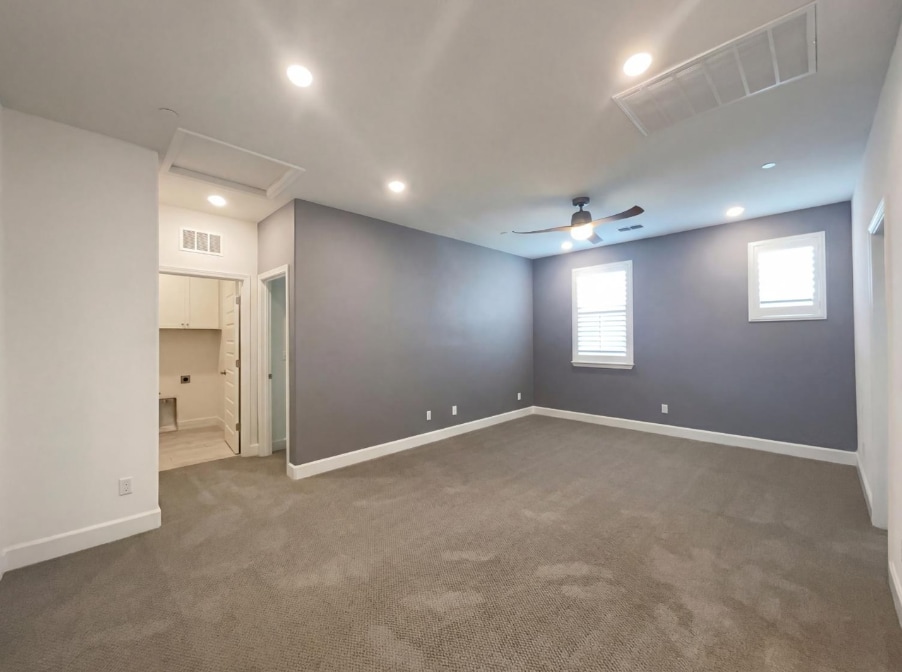 Building Photo - 2153 Lake Range Wy