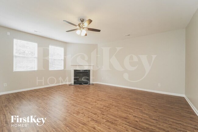 Building Photo - 7302 Lamplighter Close Dr