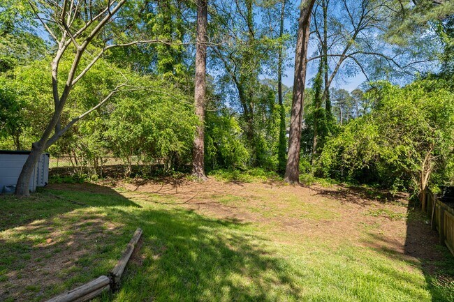 Building Photo - Beautiful 3 Bed 1 Bath Home in Lakewood with Finished Basement Area and Fenced Back Yard!!