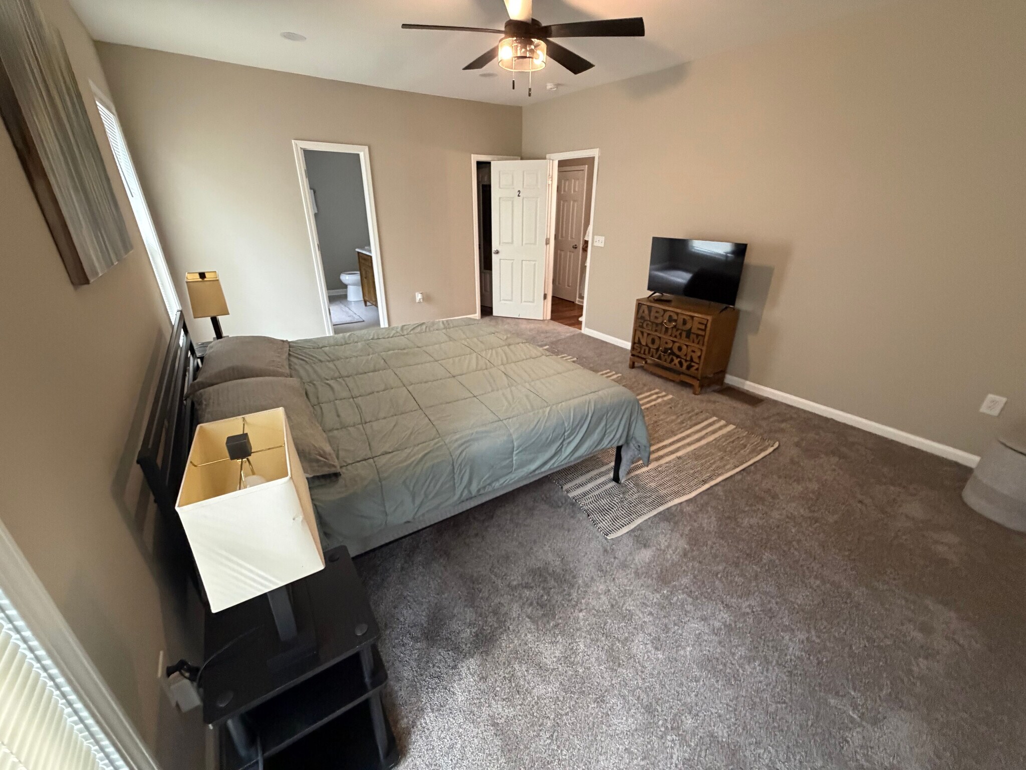 Building Photo - Room in House on Bolton Rd NW