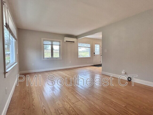 Building Photo - 44 Lathrop Rd