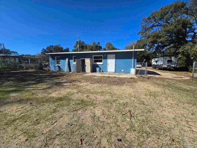 Building Photo - 517 Chaseville St