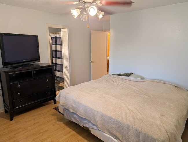 Building Photo - 9830 Thistle Trail Dr