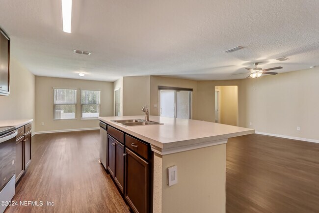 Building Photo - 11168 Watkins Ct