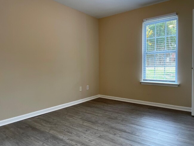 Building Photo - 510 Wabash Ave