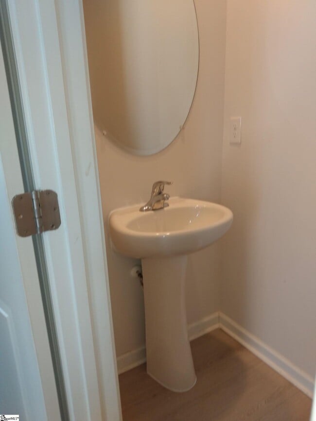 Building Photo - 1057 Longstone Wy