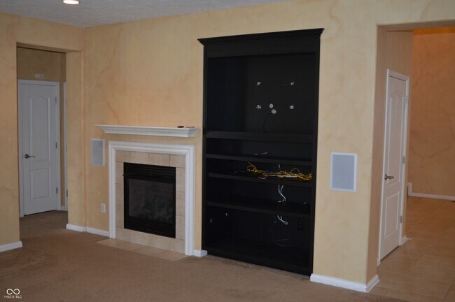 Building Photo - 2582 Wineland Creek Dr