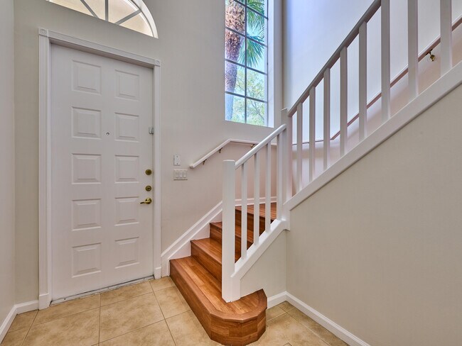 Building Photo - 6436 Bella Cir