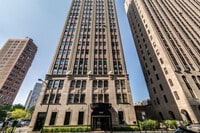 Building Photo - 1640 E 50th St
