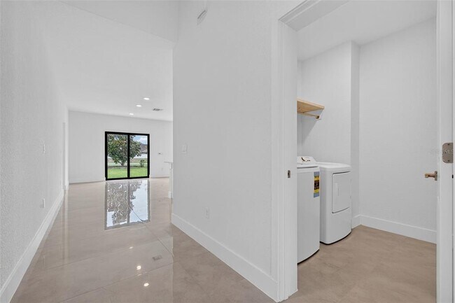 Building Photo - 6336 Chorus Dr