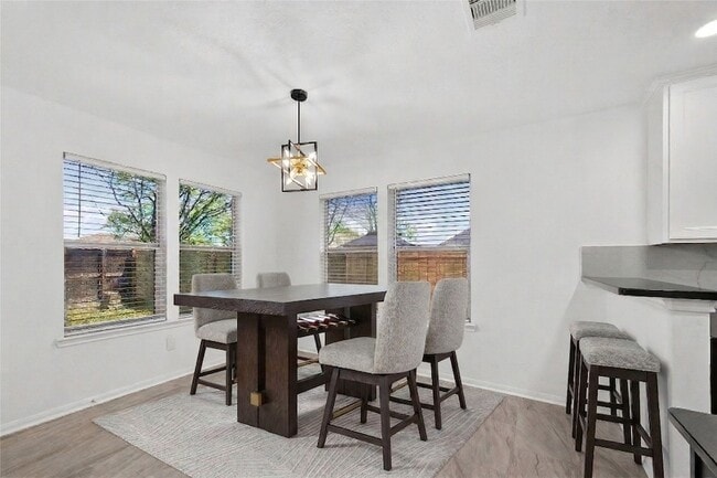 Building Photo - 15807 Sonoma Park Dr