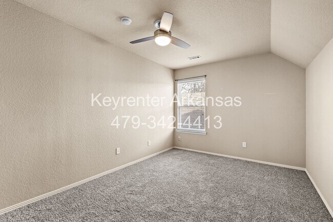Building Photo - 1481 S Holland Dr