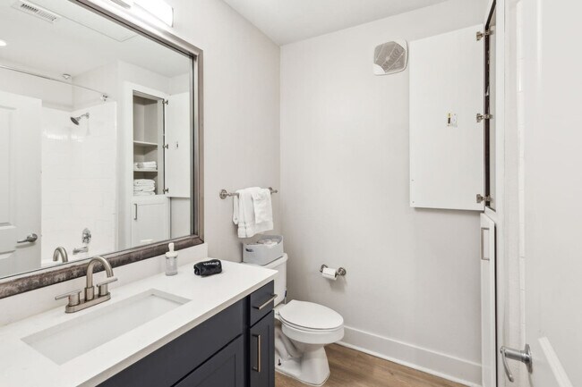 Building Photo - 2901 Indiana St