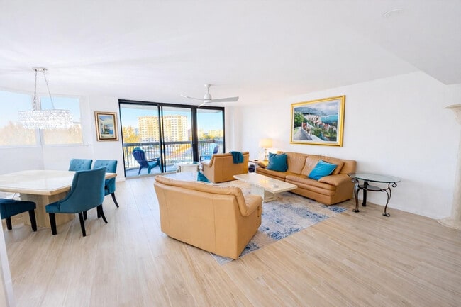 Building Photo - 2900 NE 14th Street Causeway