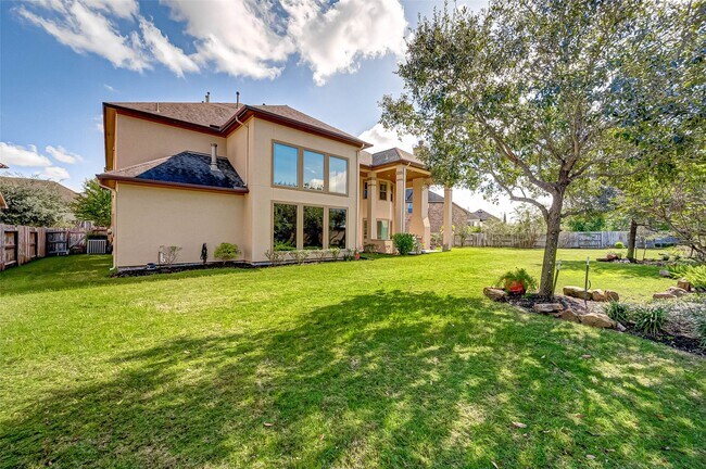 Building Photo - 2914 Cotswold Lane
