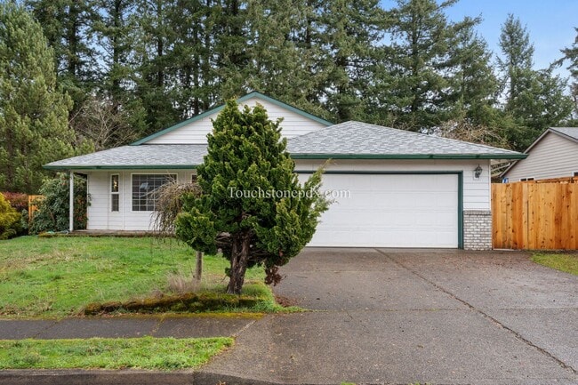 Building Photo - 20160 Quinalt Dr