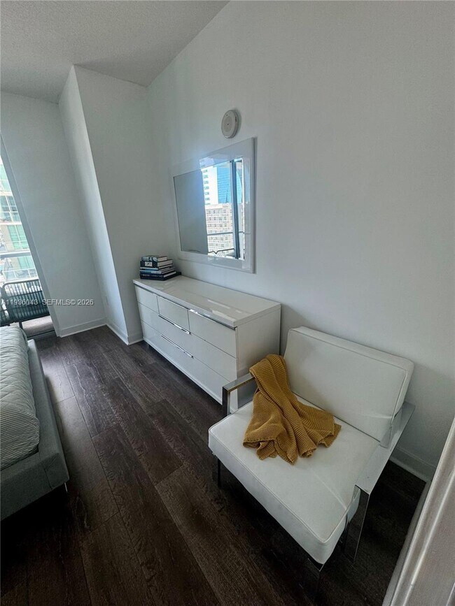 Building Photo - 1111 SW 1st St