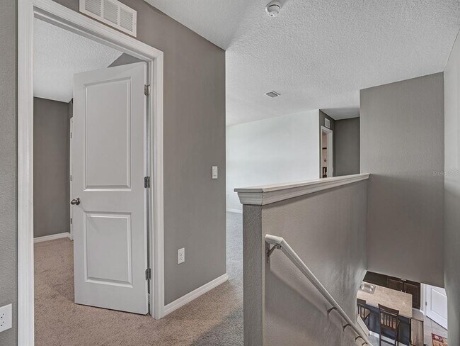 Building Photo - 7850 Sail Clover Ln