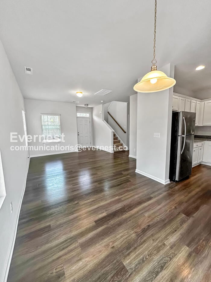 Building Photo - 109 Big Bertha Dr