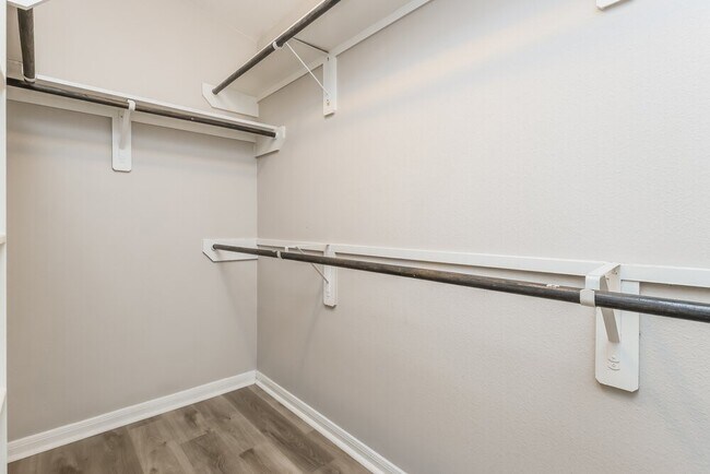 Building Photo - 15010 Cave Creek Ct