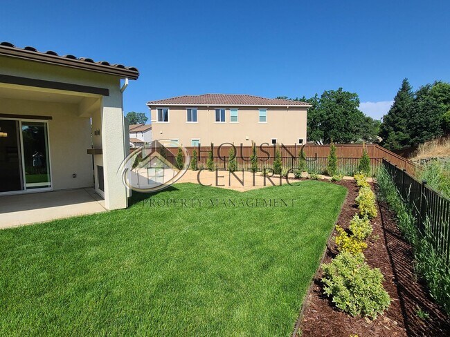 Building Photo - Exceptional Newer Construction Executive Rental in El Dorado Hills