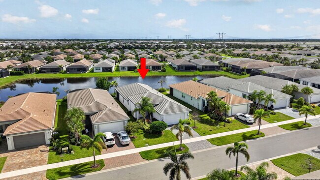 Building Photo - 13352 SW River Rock Rd