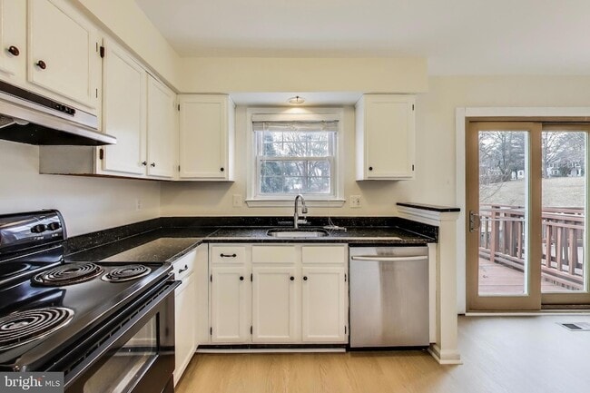 Building Photo - 20488 Summersong Ln