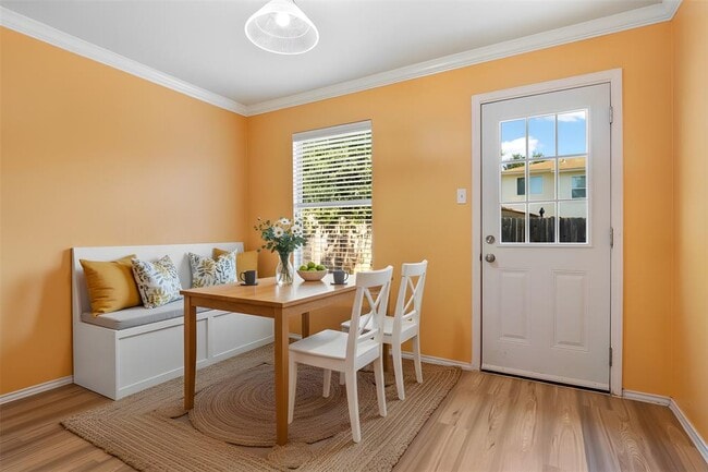 Building Photo - 4003 Reeders Dr