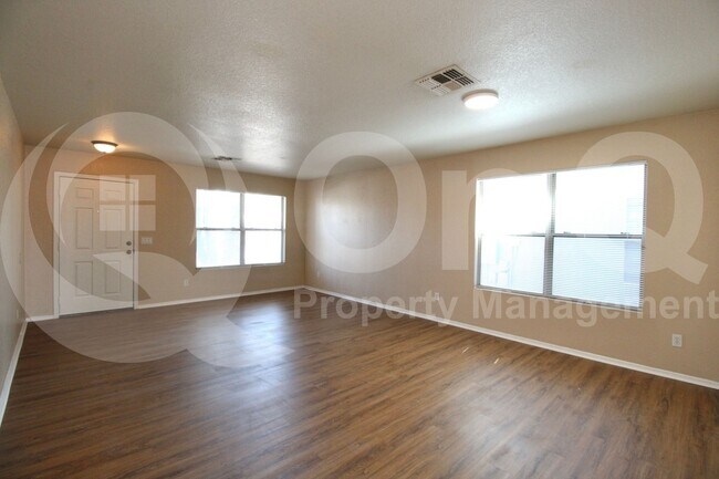 Building Photo - 9628 W Cordes Rd