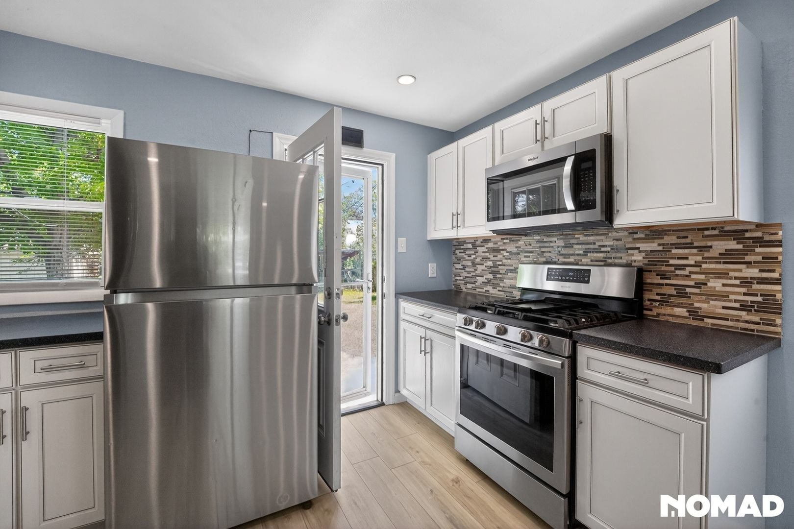 Building Photo - 2520 S Knox Ct
