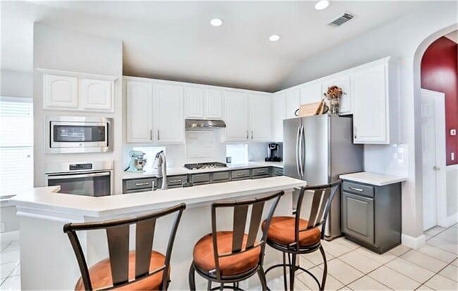 Building Photo - 6519 Canyon Chase Dr