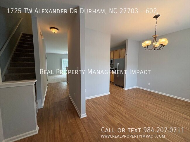 Building Photo - 1725 TW Alexander Dr