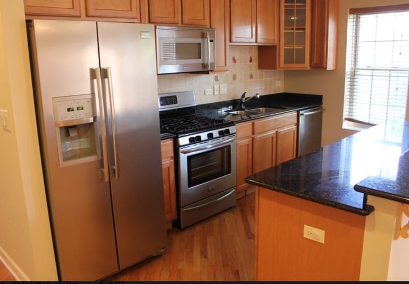 Building Photo - 211 Custer Ave