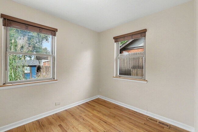 Building Photo - 2651 Adams St