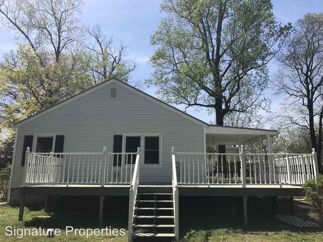 Building Photo - 2 br, 1 bath House - 2016 Love Shop Road