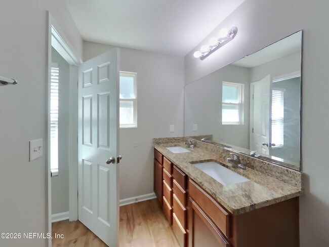 Building Photo - 4480 Glendas Meadow Dr