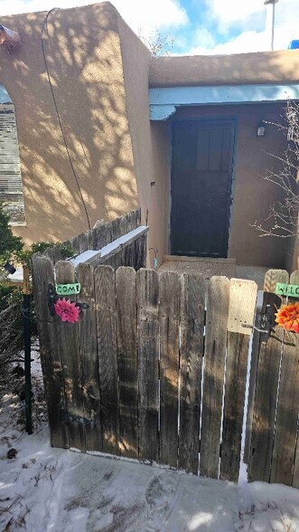 Building Photo - 2318 Calle Pacifico