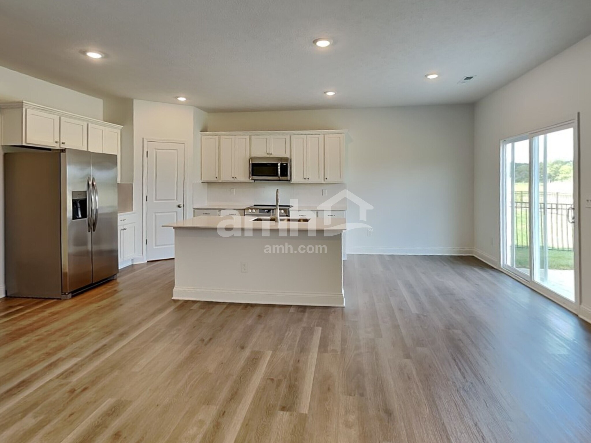 Building Photo - 9178 Henley Ave