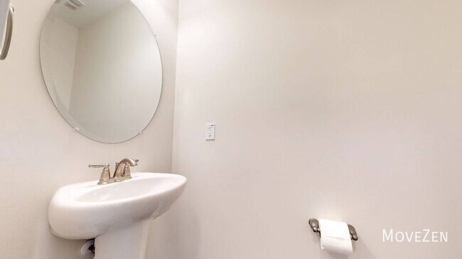 Building Photo - 16 Engelmann Ct