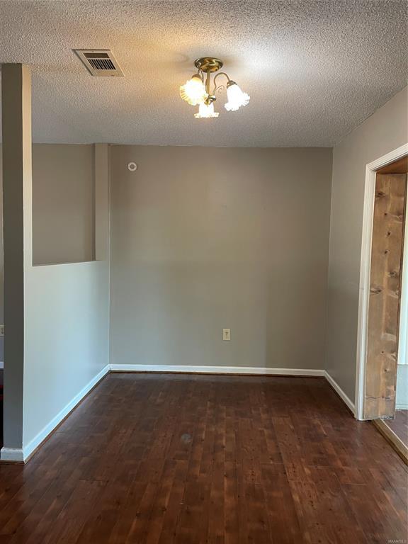 Building Photo - 259 Clubview Dr