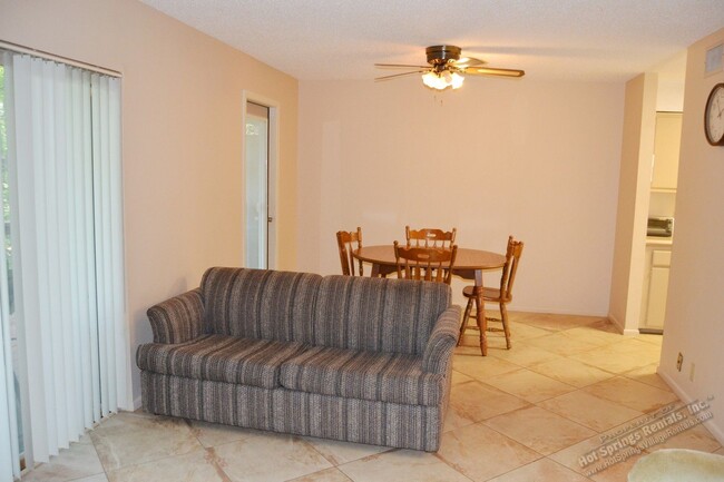 Building Photo - DeSoto Courts | Townhome | Furnished or Un...