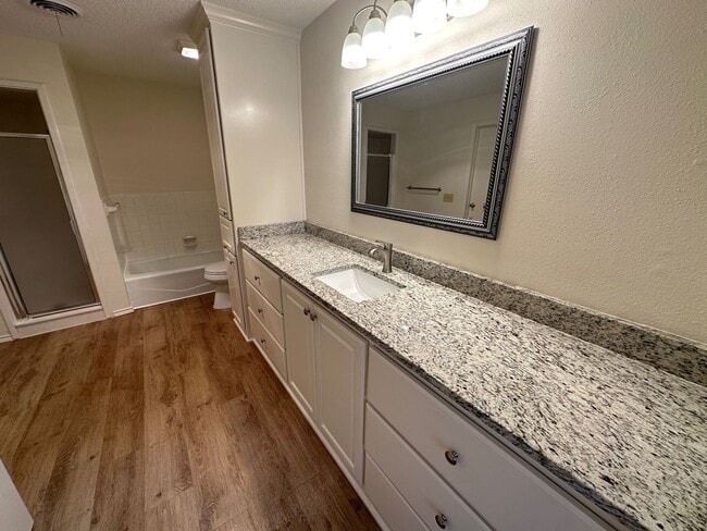 Building Photo - 4409 Alicia Dr