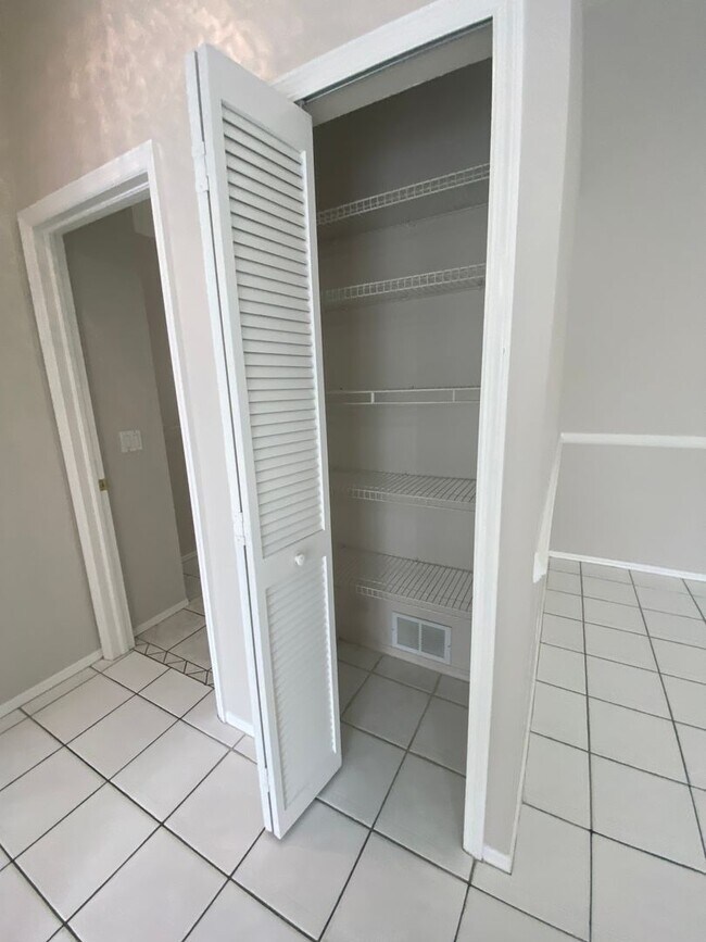 Building Photo - 3300 Loveland Blvd