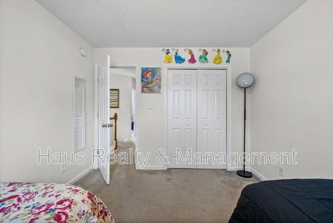 Building Photo - 674 Superior Ln