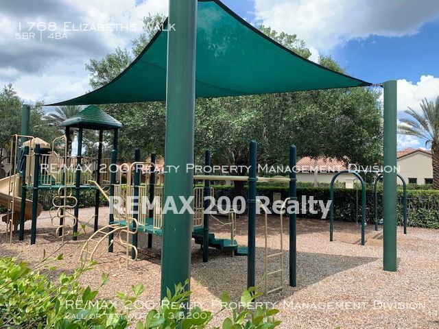 Building Photo - Amazing 5/4 in Windsong Community