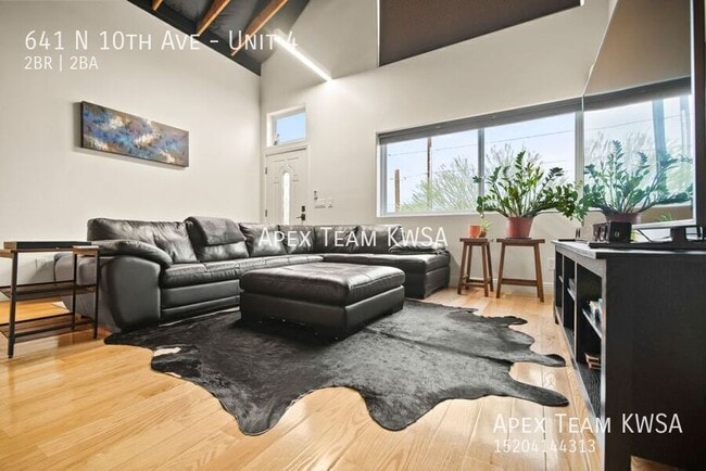 Building Photo - 641 N 10th Ave