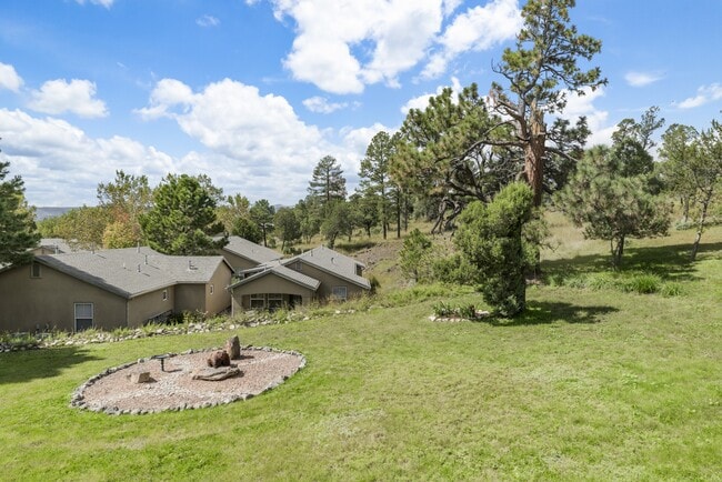 Building Photo - 101 Racquet Dr